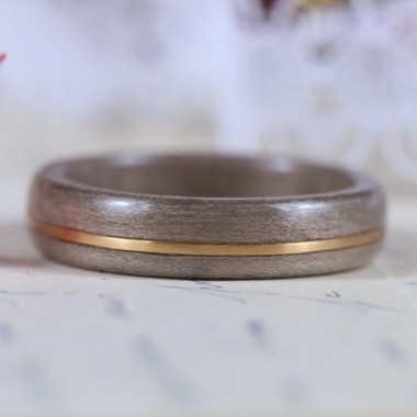 Bague en Peuplier gris et fil d'or 14k