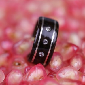 Bague "Passion" en Ebène, fils d'argent sterling 925 et triple diamants