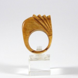 Bague en Bouleau sculptée éventail